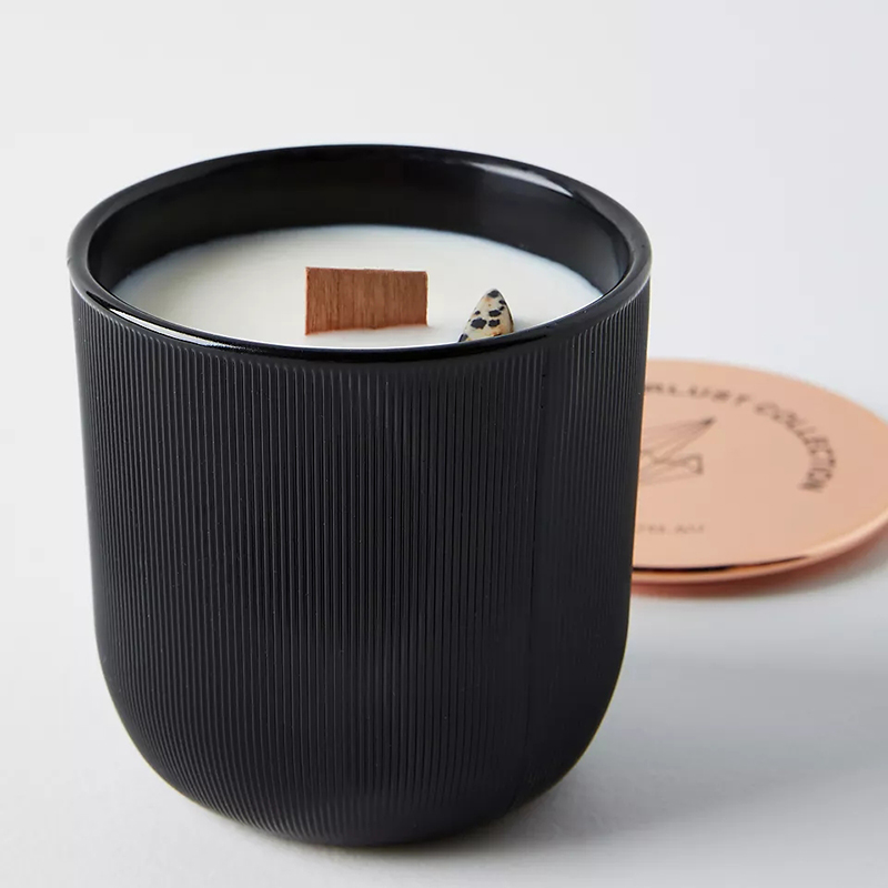 Lupum Luxuria Marmor Crus Logo Crystal Infusa Gemma Chakra Aromatherapy Solent SOY Cera Candles