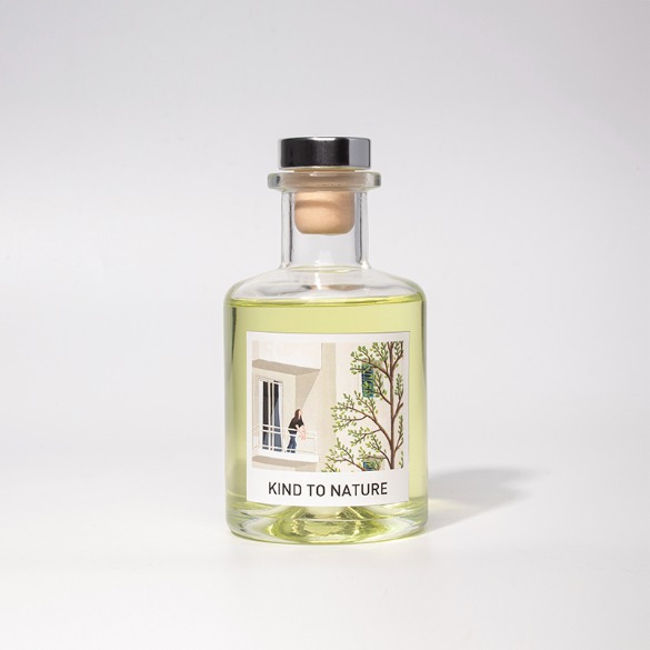 M&Solent Luxuria 200ml Mos White Bottle Wooden Sticks Reed Diffuser with Box