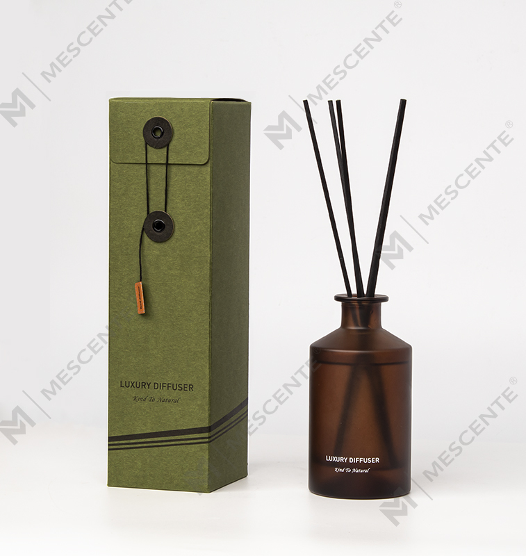 M&Scent Custom Luxuria Frosted Glass Bottle Home Essential Oil Reed Diffuser