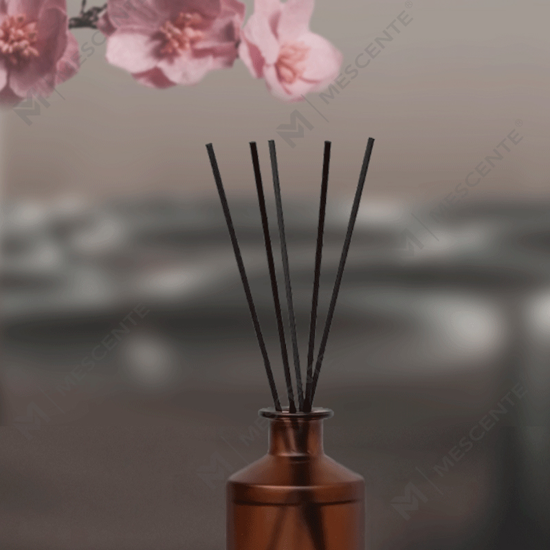 M&Scent Custom Luxuria Frosted Glass Bottle Home Essential Oil Reed Diffuser