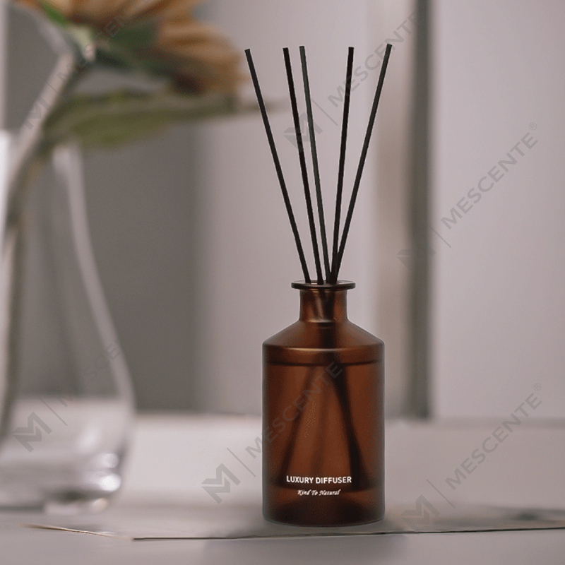 M&Scent Custom Luxuria Frosted Glass Bottle Home Essential Oil Reed Diffuser