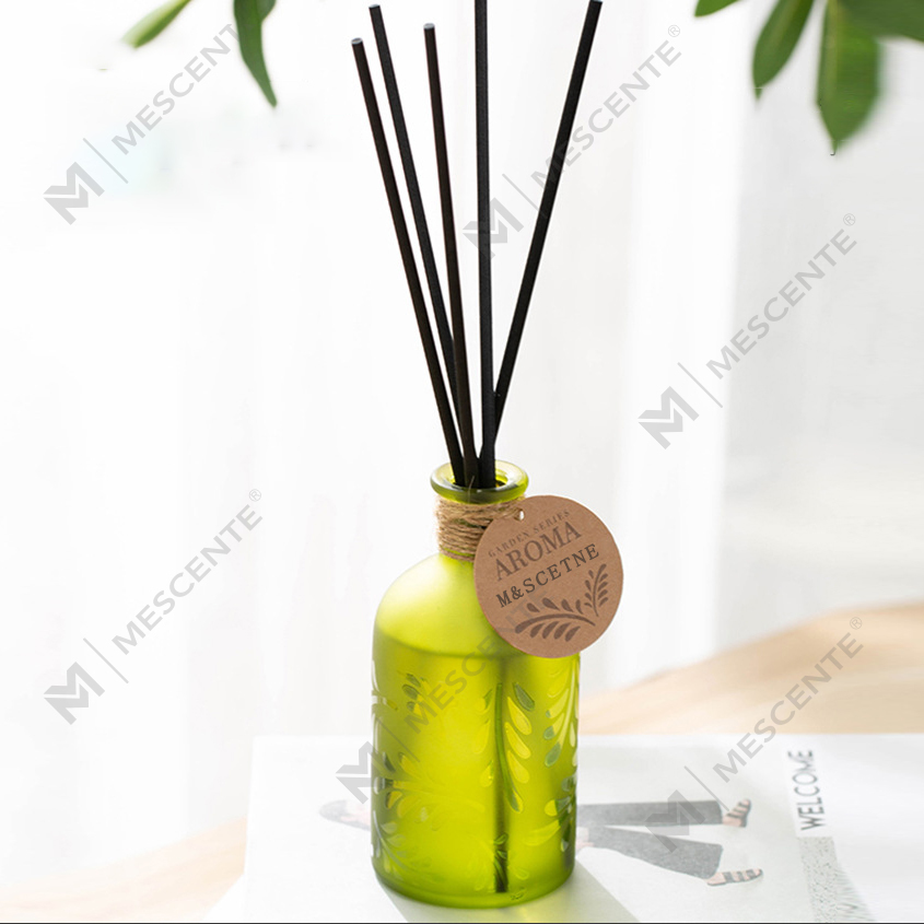M&odor Luxuria Custom Private Label Glass Bottle Flower Liquid Cala Diffuser With Gift Box