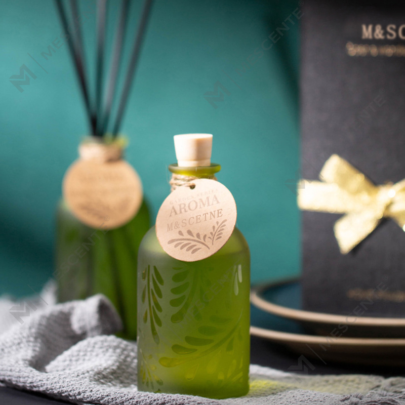 M&odor Luxuria Custom Private Label Glass Bottle Flower Liquid Cala Diffuser With Gift Box