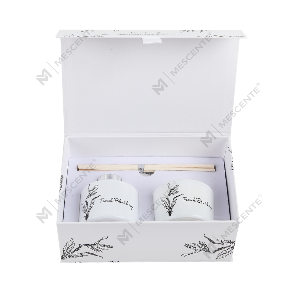 Mescente luxus tutus privatus label odoris calamum