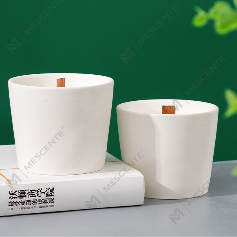 Luxuria High Quality customized Private Label Colored SOY Cera Woodwick Candles odorati in mole