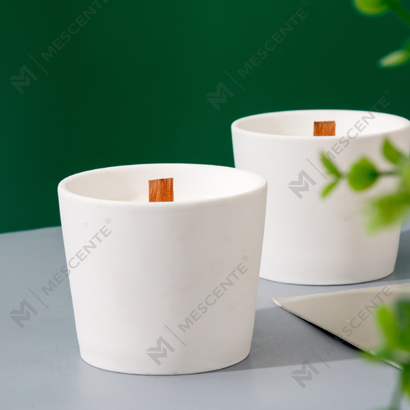 Luxuria High Quality customized Private Label Colored SOY Cera Woodwick Candles odorati in mole