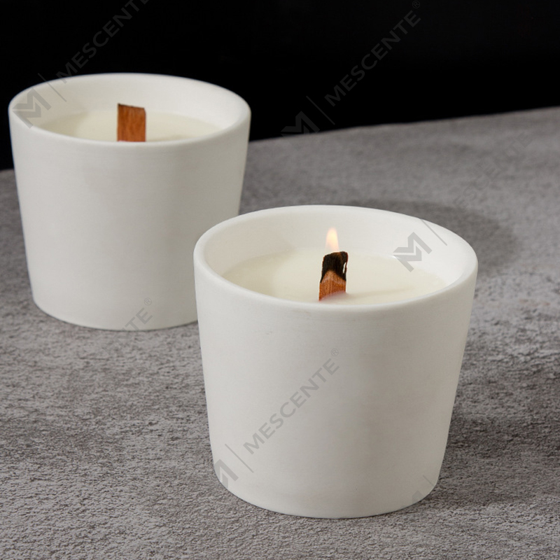 Luxuria High Quality customized Private Label Colored SOY Cera Woodwick Candles odorati in mole